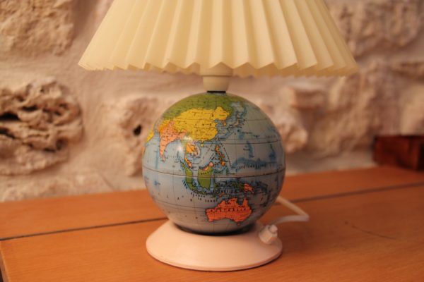 Lampe mappemonde vintage