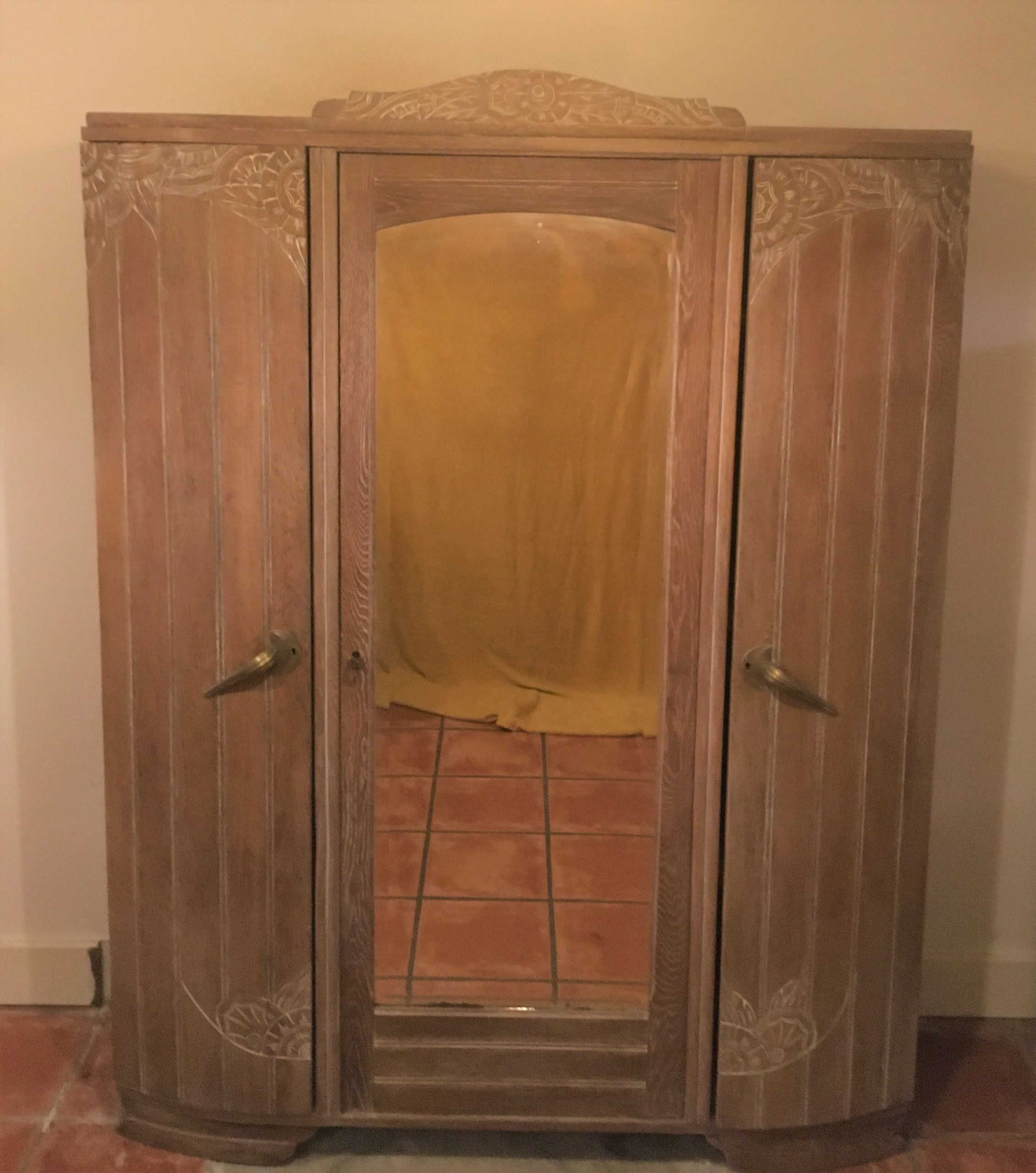 VENDU Armoire à glace relookée