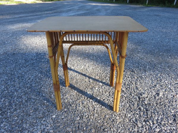 VENDU Bureau rotin vintage